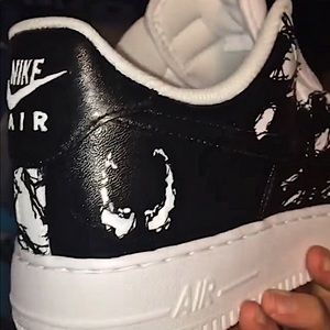 nike air force 1 venom